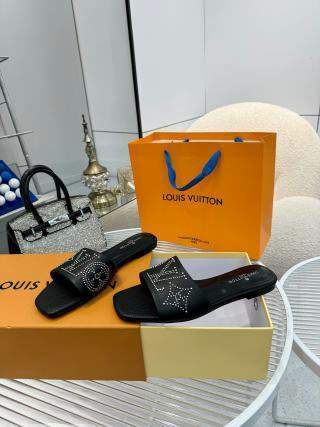 Picture of Louis Vuitton Slippers _SKULVsz35-43jyh0513610